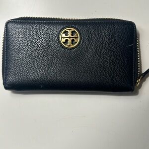 Tory Burch Leather wallet